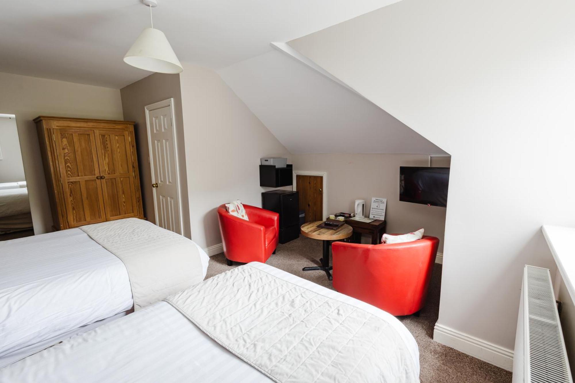 Avonmore House Guest Accommodation Youghal Exteriör bild